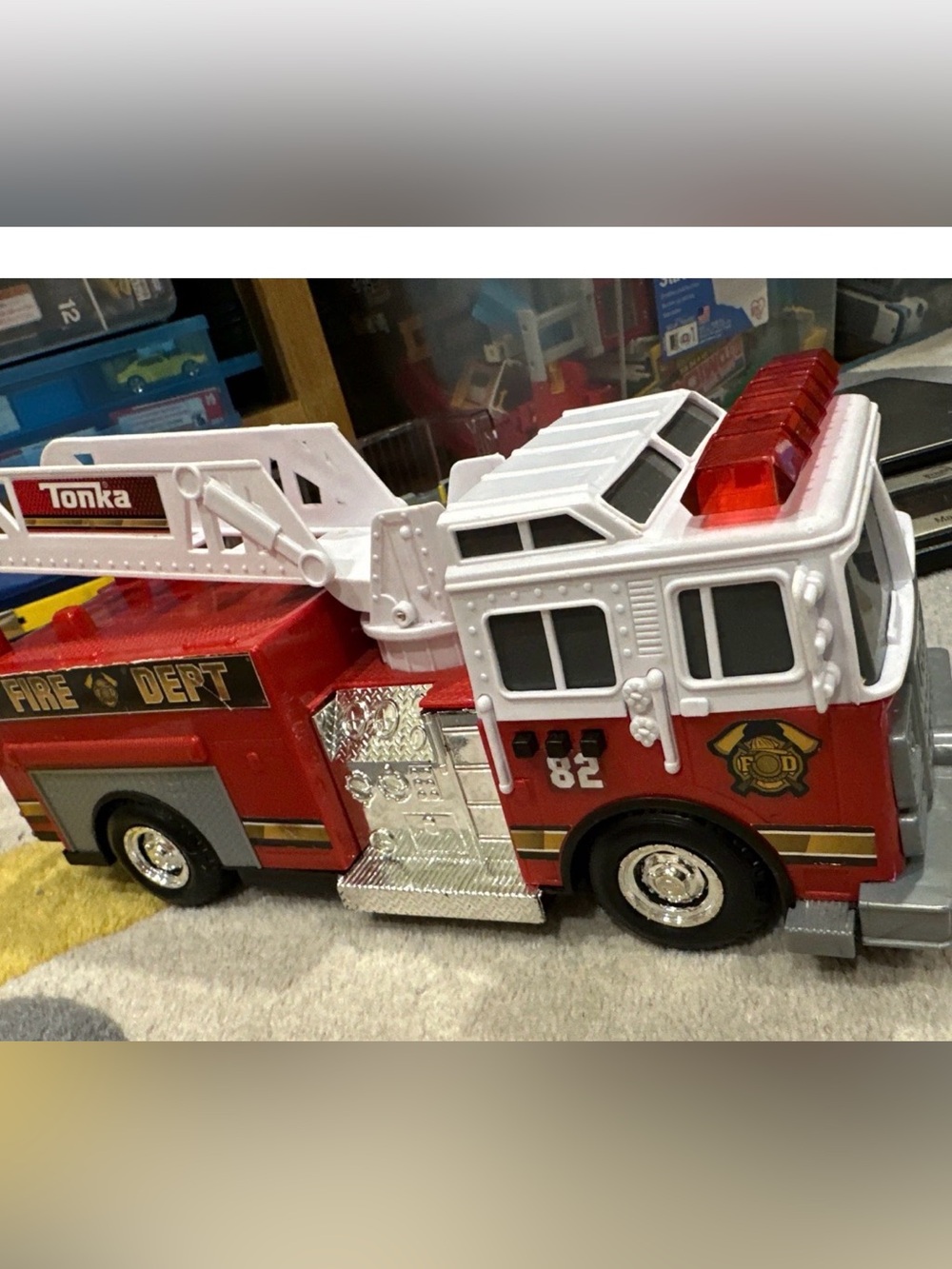 Tonka Rescue Force Lights and Sounds 12-inch Ladder Truck - Fire Dept 82 Fire
